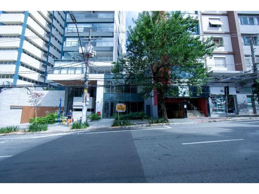 Lojas em leilão - Rua Pamplona, 1004 - São Paulo/SP - Banco Santander Brasil S/A | Z33444